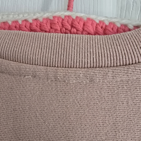 Heavyweight Crewneck Sweater with cotton fleece lining - Picture 7 of 9